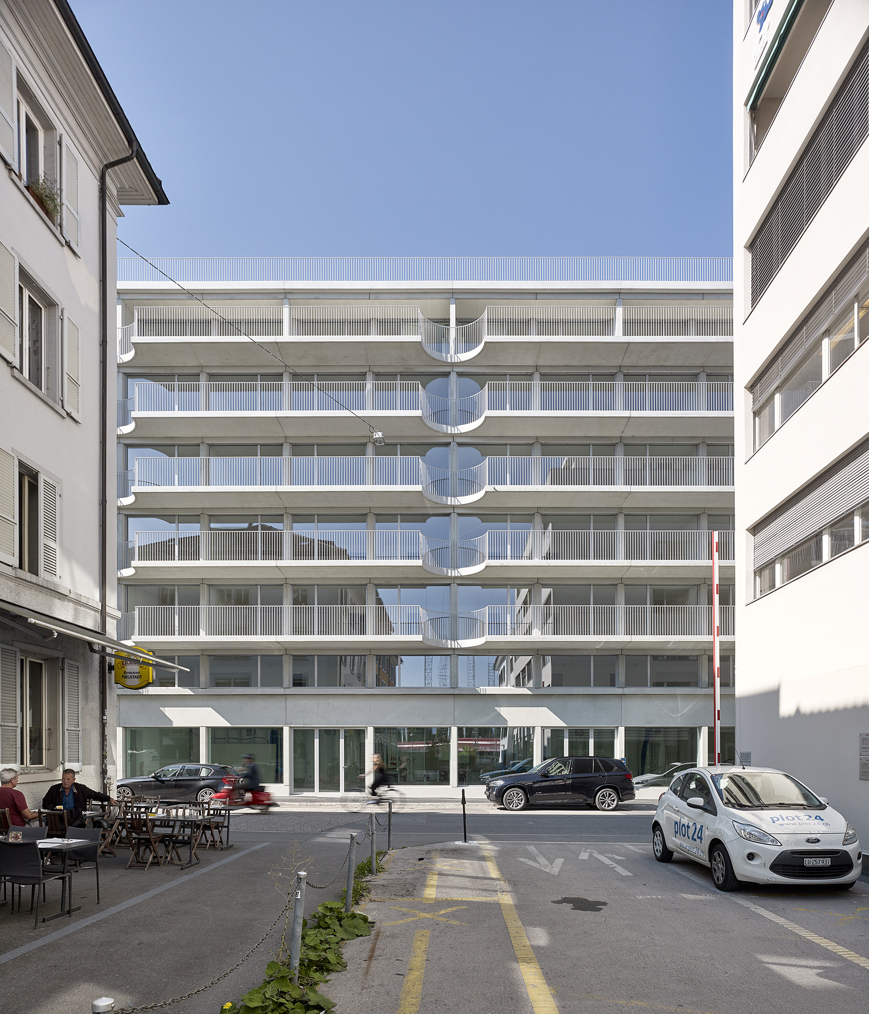 E18672 Alpa 077451p SCREEN